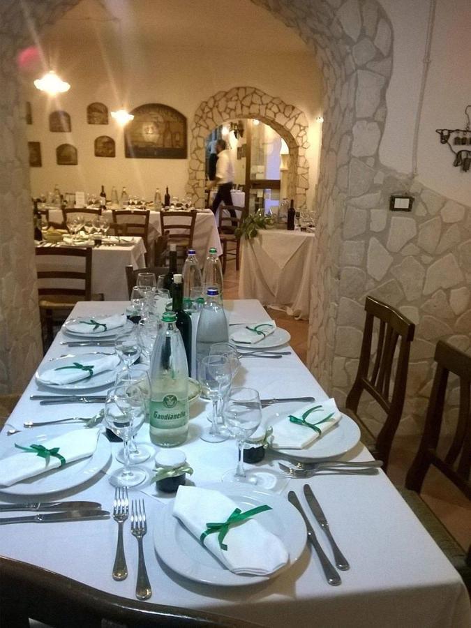 Villa Agriturismo Tre Santi à Padula Chambre photo